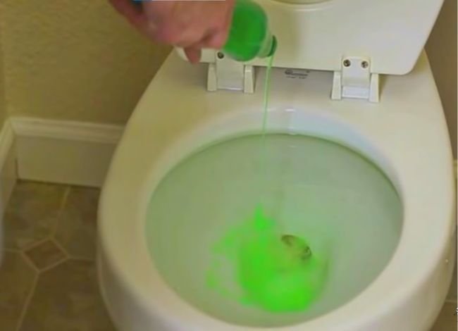 Is putting dish soap in the toilet safe